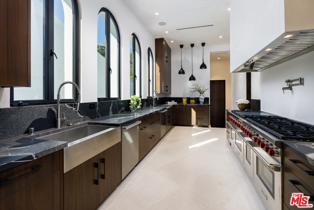 Photo of a kitchen in Los Angeles