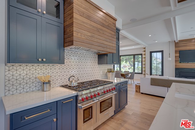 Photo of a kitchen in Santa Monica