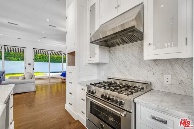 Photo of a kitchen in Los Angeles