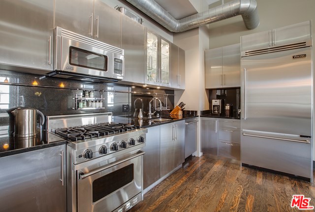 Kitchen in a $4,500,000 Los Angeles home for sale
