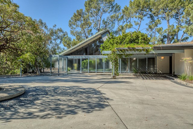 Facade in a $12,500,000 Pasadena home for sale