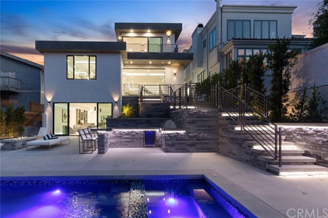 Pool in a $5,199,000 Manhattan Beach home for sale