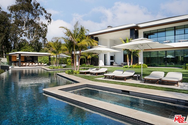 Pool in a $90,000,000 Santa Monica home for sale