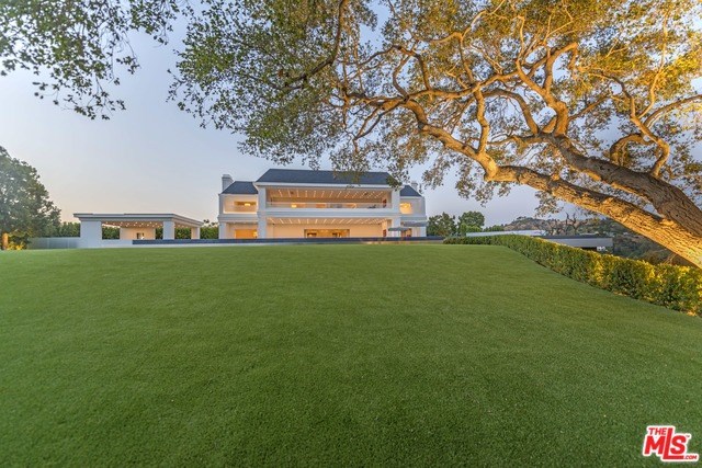 Backyard in a $85,000,000 Beverly Hills home for sale