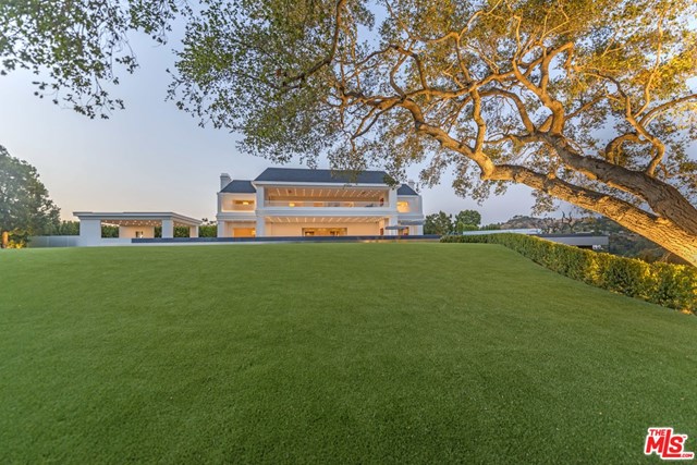 Backyard in a $85,000,000 Beverly Hills home for sale