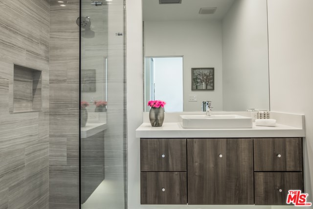 Bathroom in a $35,000 per month Palm Springs home for rent